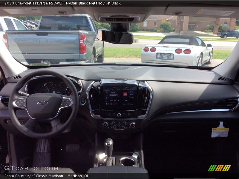 Mosaic Black Metallic / Jet Black 2020 Chevrolet Traverse RS AWD