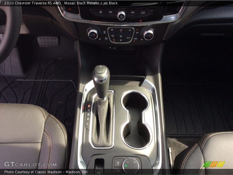 Mosaic Black Metallic / Jet Black 2020 Chevrolet Traverse RS AWD