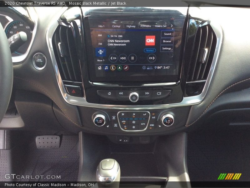 Mosaic Black Metallic / Jet Black 2020 Chevrolet Traverse RS AWD