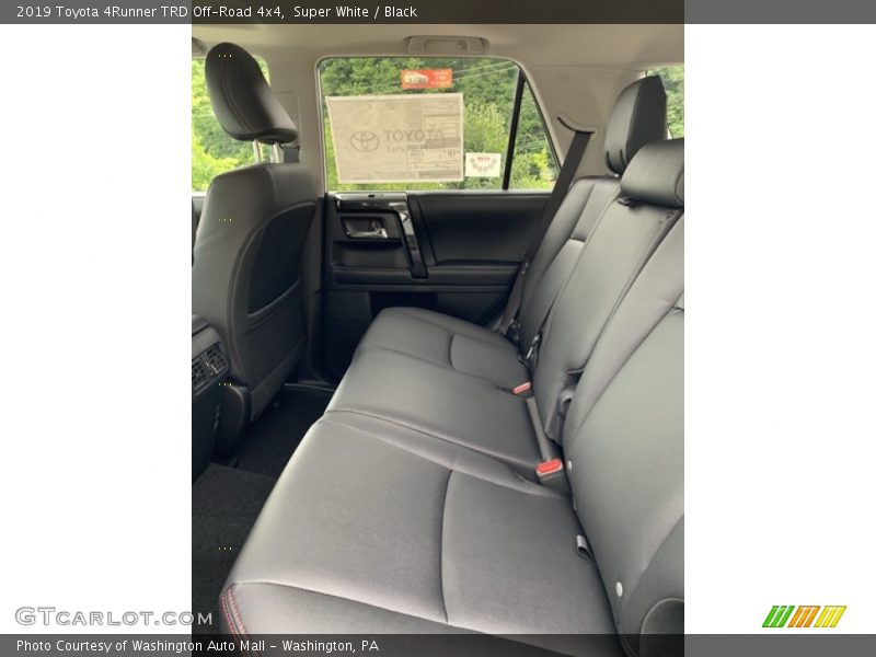 Super White / Black 2019 Toyota 4Runner TRD Off-Road 4x4