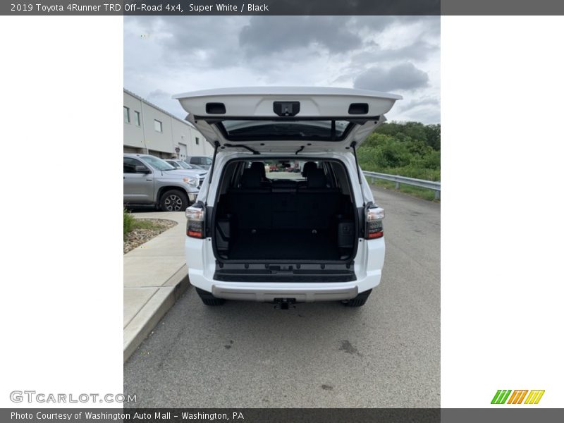 Super White / Black 2019 Toyota 4Runner TRD Off-Road 4x4