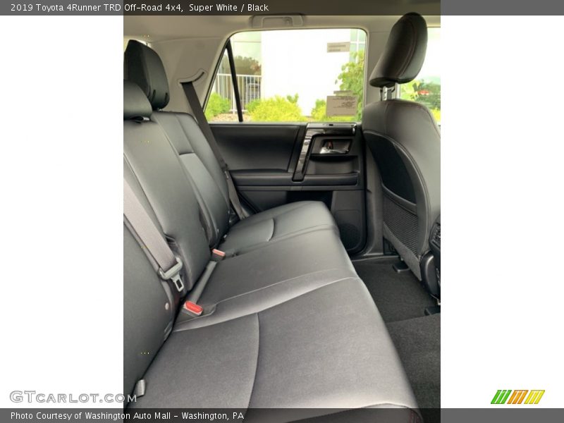 Super White / Black 2019 Toyota 4Runner TRD Off-Road 4x4