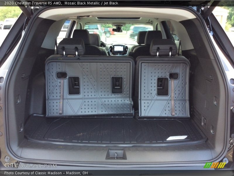 Mosaic Black Metallic / Jet Black 2020 Chevrolet Traverse RS AWD