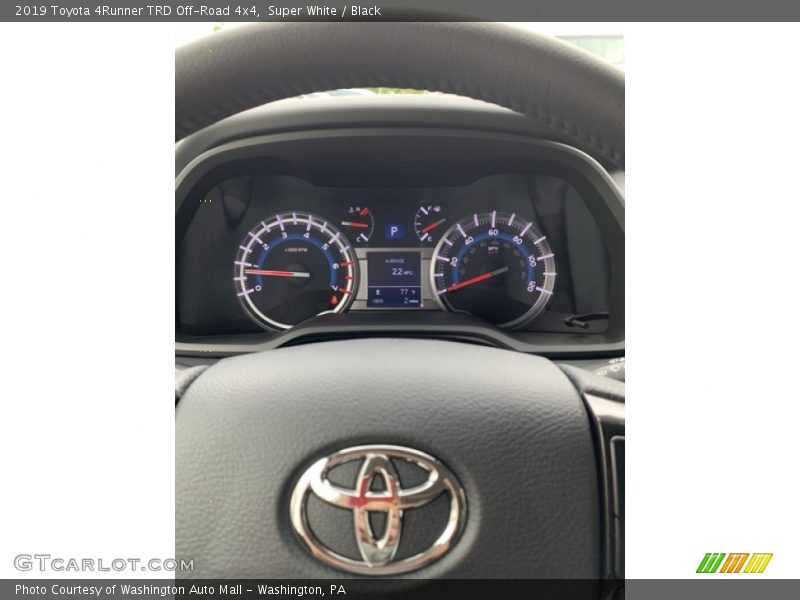 Super White / Black 2019 Toyota 4Runner TRD Off-Road 4x4