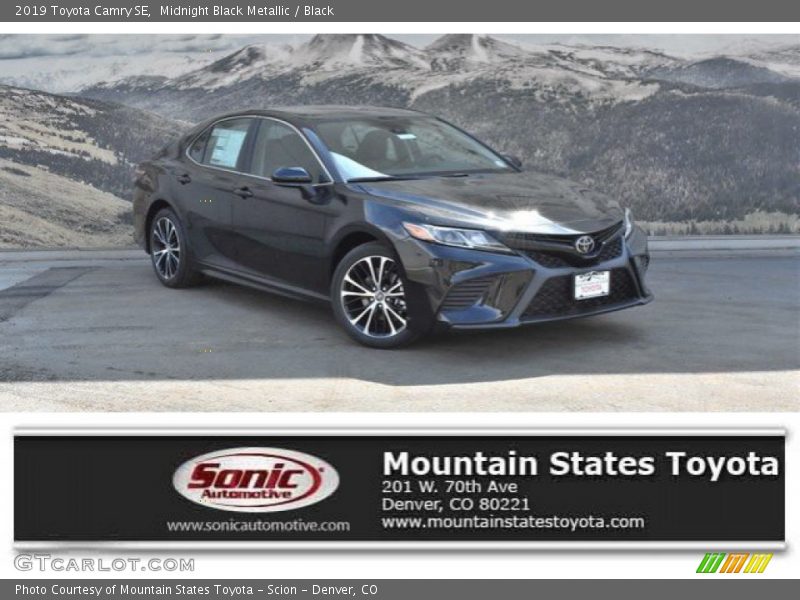 Midnight Black Metallic / Black 2019 Toyota Camry SE