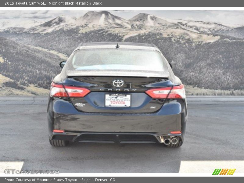 Midnight Black Metallic / Black 2019 Toyota Camry SE