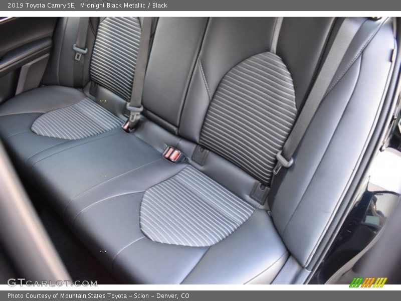 Midnight Black Metallic / Black 2019 Toyota Camry SE