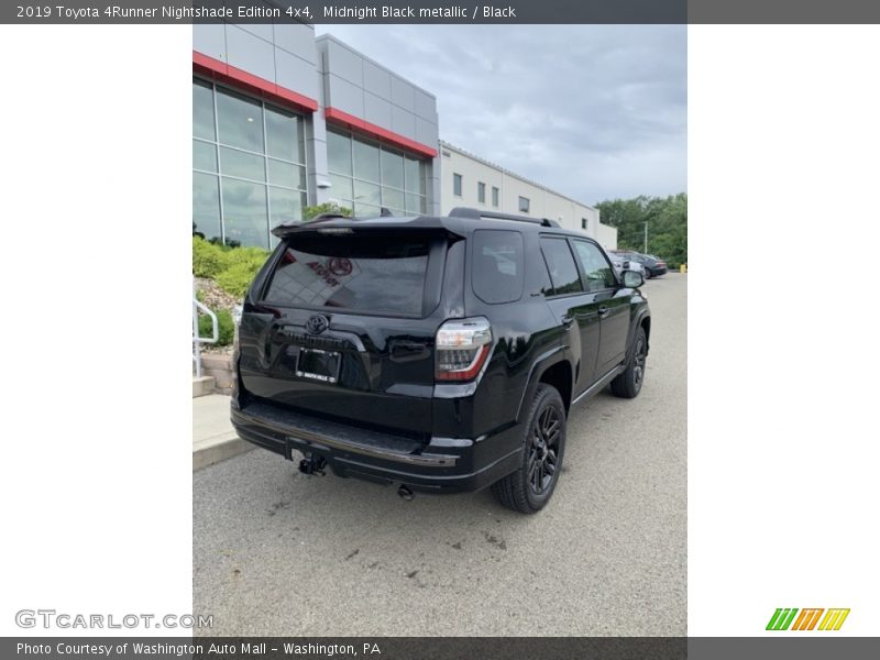 Midnight Black metallic / Black 2019 Toyota 4Runner Nightshade Edition 4x4
