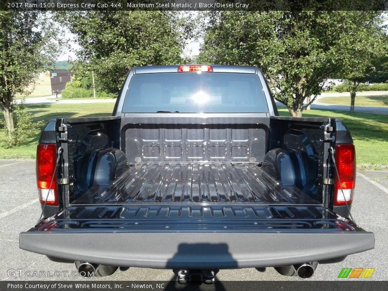 Maximum Steel Metallic / Black/Diesel Gray 2017 Ram 1500 Express Crew Cab 4x4