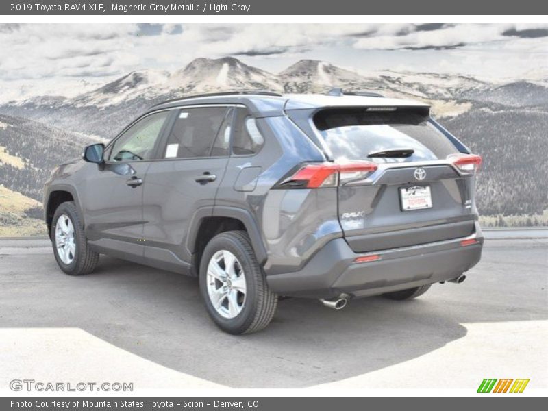 Magnetic Gray Metallic / Light Gray 2019 Toyota RAV4 XLE
