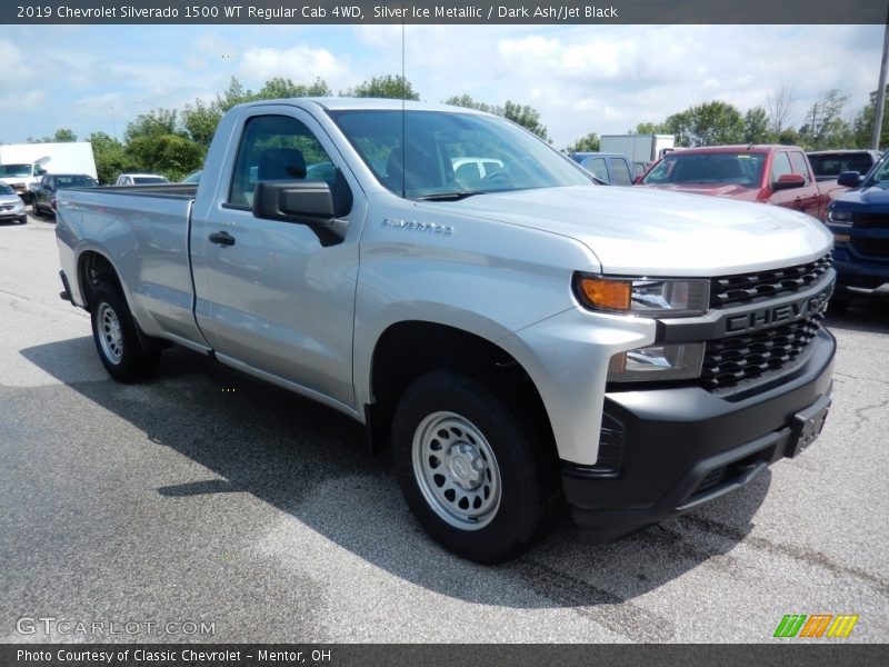 Front 3/4 View of 2019 Silverado 1500 WT Regular Cab 4WD