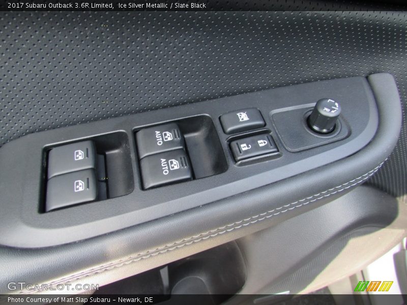 Ice Silver Metallic / Slate Black 2017 Subaru Outback 3.6R Limited