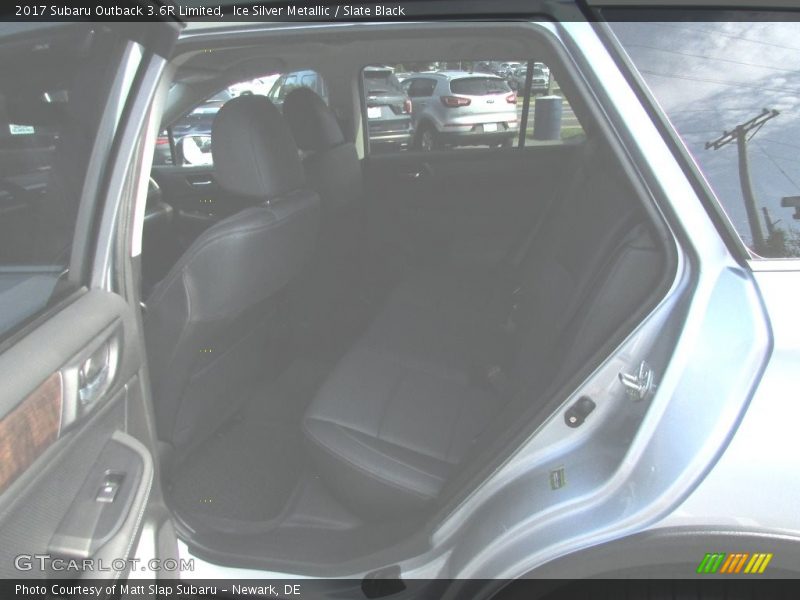 Ice Silver Metallic / Slate Black 2017 Subaru Outback 3.6R Limited
