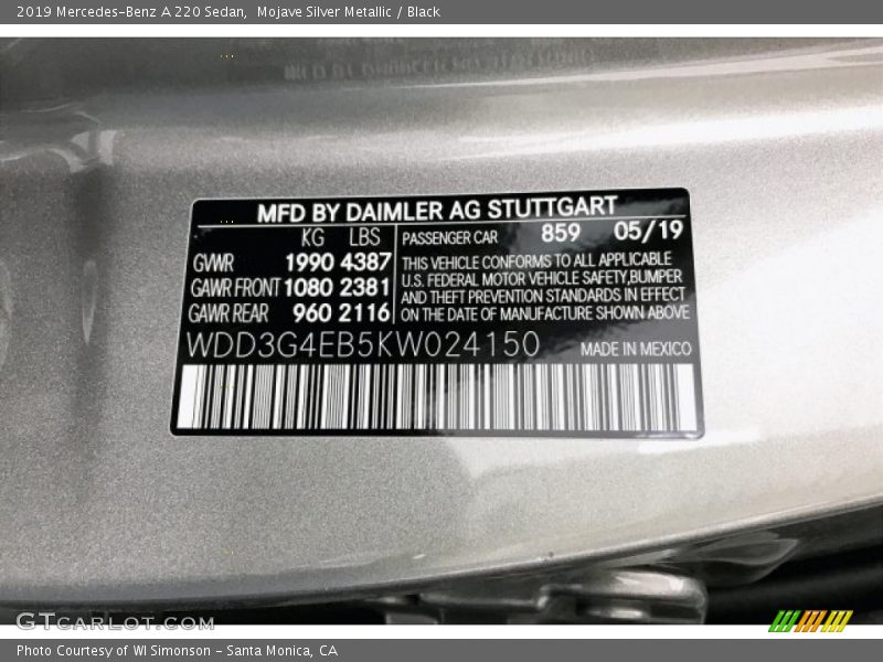 Mojave Silver Metallic / Black 2019 Mercedes-Benz A 220 Sedan