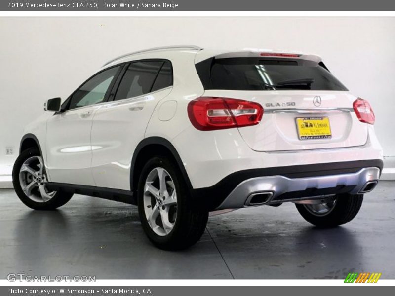 Polar White / Sahara Beige 2019 Mercedes-Benz GLA 250