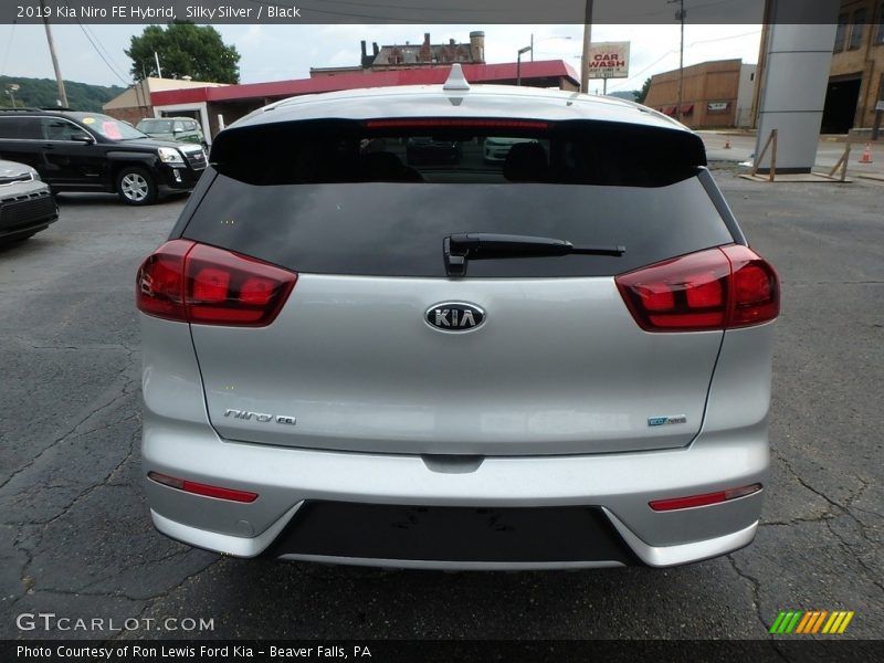 Silky Silver / Black 2019 Kia Niro FE Hybrid
