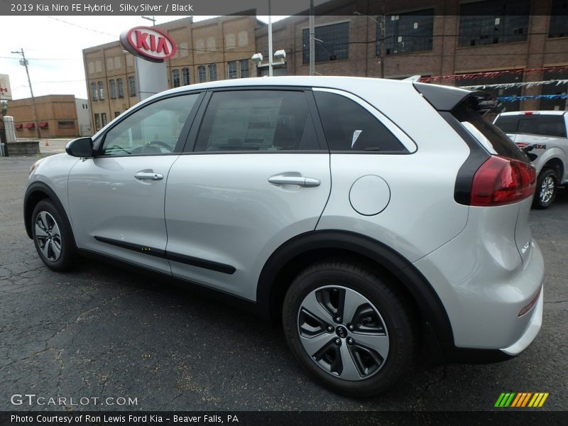 Silky Silver / Black 2019 Kia Niro FE Hybrid