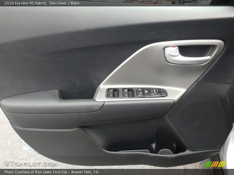 Silky Silver / Black 2019 Kia Niro FE Hybrid