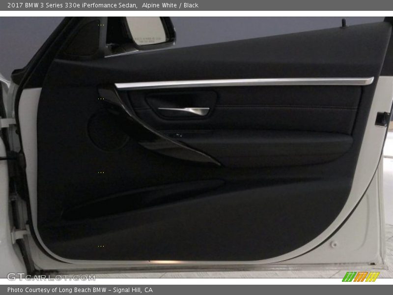 Alpine White / Black 2017 BMW 3 Series 330e iPerfomance Sedan