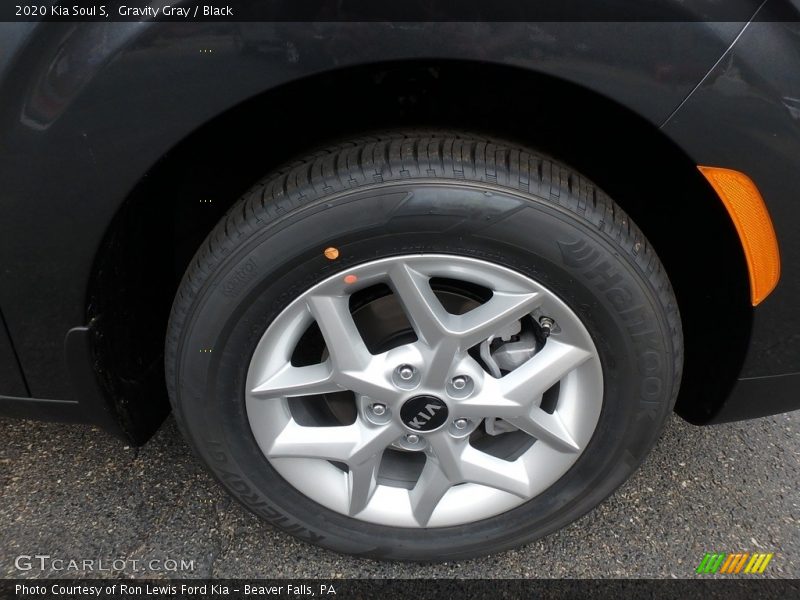 Gravity Gray / Black 2020 Kia Soul S