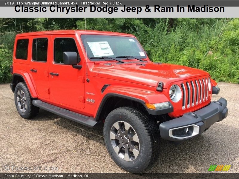Firecracker Red / Black 2019 Jeep Wrangler Unlimited Sahara 4x4