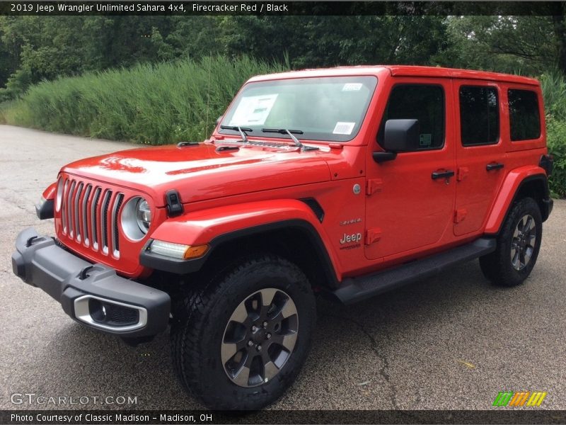 Firecracker Red / Black 2019 Jeep Wrangler Unlimited Sahara 4x4