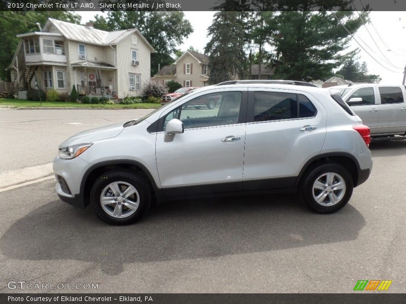  2019 Trax LT AWD Silver Ice Metallic