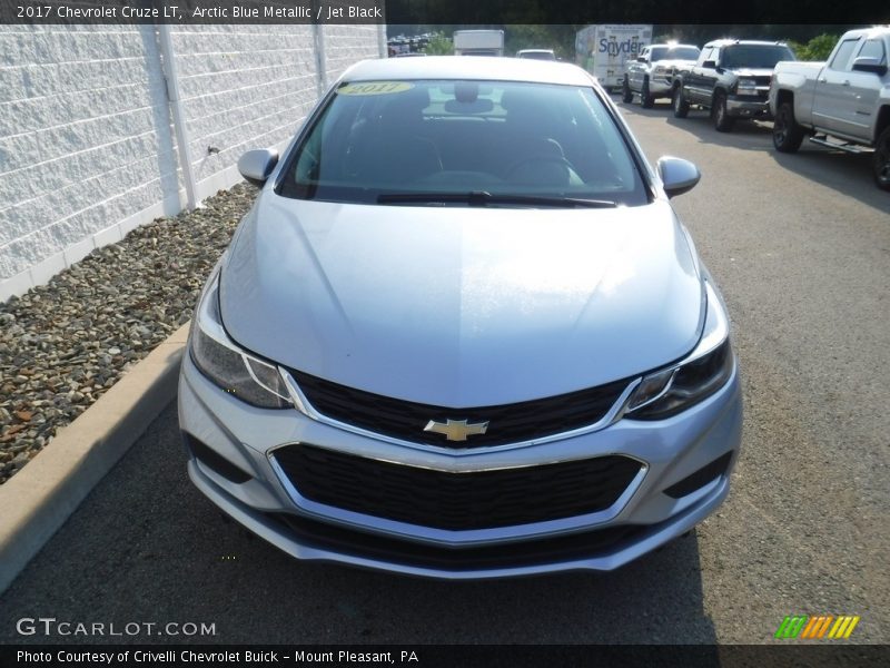 Arctic Blue Metallic / Jet Black 2017 Chevrolet Cruze LT