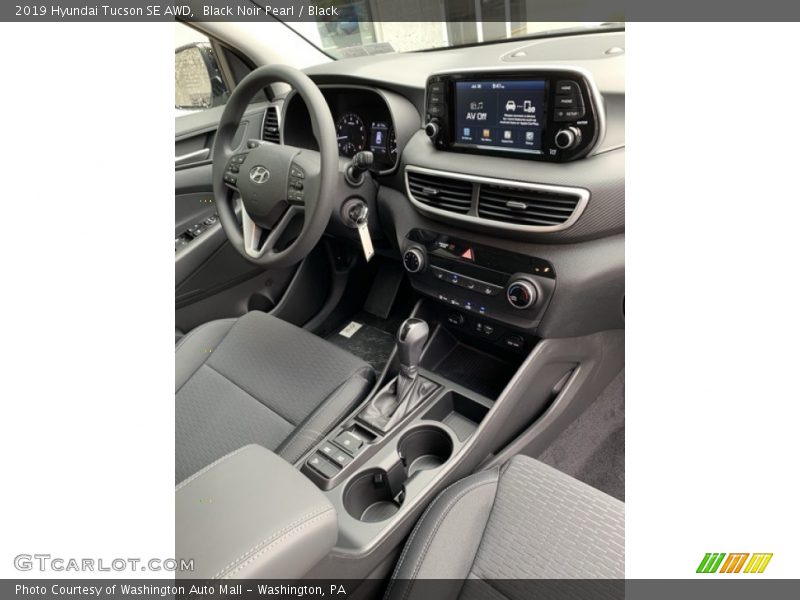 Black Noir Pearl / Black 2019 Hyundai Tucson SE AWD