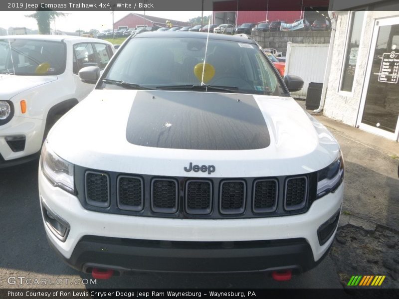 White / Black 2019 Jeep Compass Trailhawk 4x4