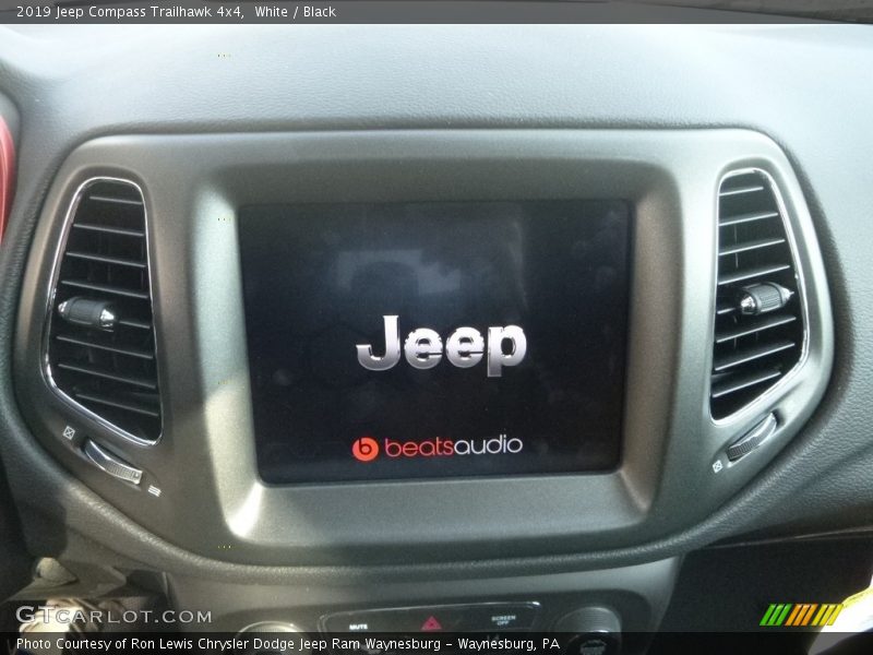 White / Black 2019 Jeep Compass Trailhawk 4x4