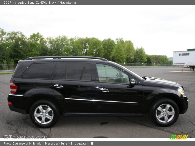 Black / Macadamia 2007 Mercedes-Benz GL 450