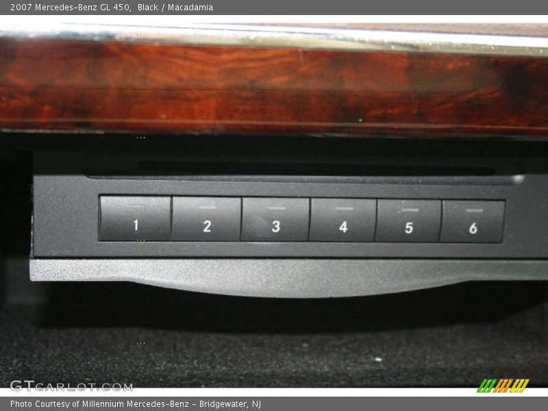 Black / Macadamia 2007 Mercedes-Benz GL 450