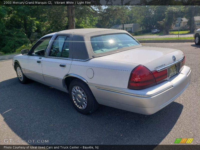Vibrant White / Light Flint 2003 Mercury Grand Marquis GS