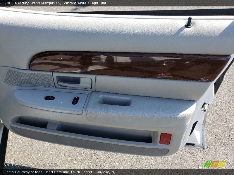 Vibrant White / Light Flint 2003 Mercury Grand Marquis GS