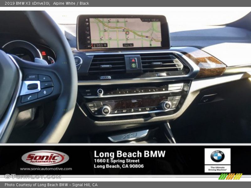 Alpine White / Black 2019 BMW X3 sDrive30i