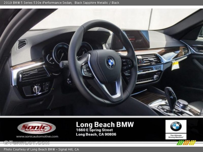Black Sapphire Metallic / Black 2019 BMW 5 Series 530e iPerformance Sedan
