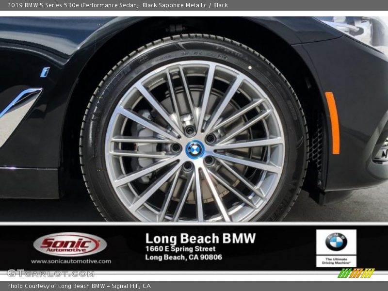 Black Sapphire Metallic / Black 2019 BMW 5 Series 530e iPerformance Sedan