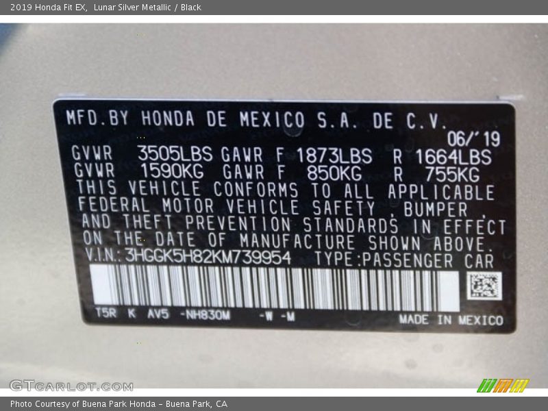 Lunar Silver Metallic / Black 2019 Honda Fit EX