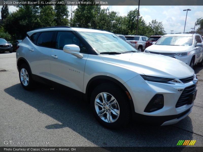 Silver Ice Metallic / Jet Black 2019 Chevrolet Blazer 3.6L Leather AWD