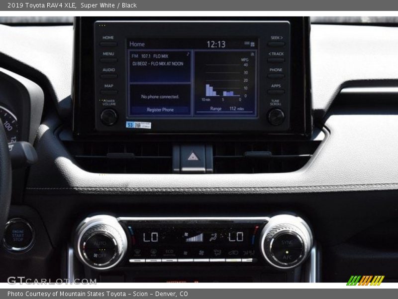 Super White / Black 2019 Toyota RAV4 XLE