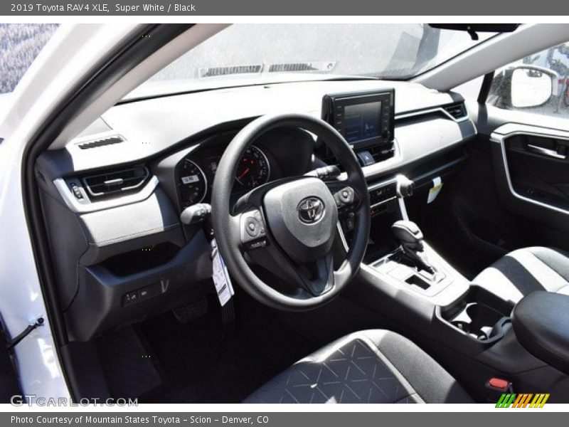 Super White / Black 2019 Toyota RAV4 XLE