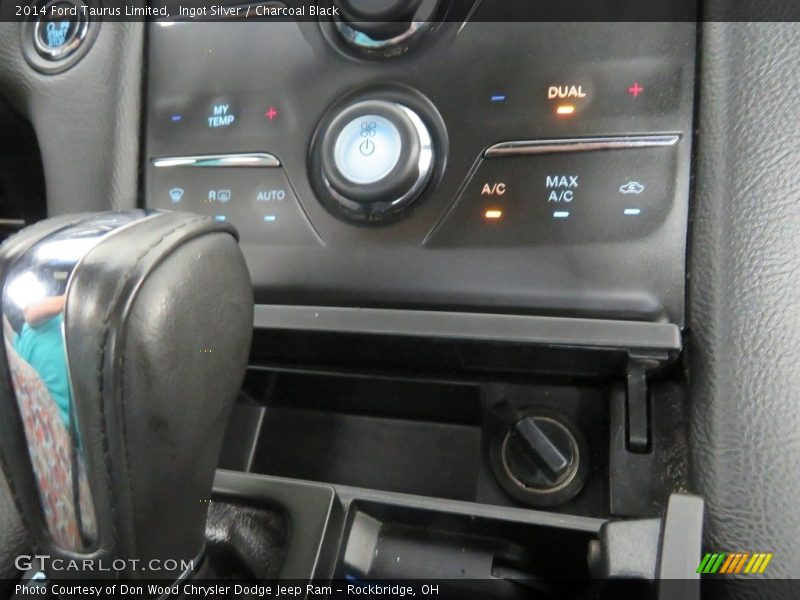Ingot Silver / Charcoal Black 2014 Ford Taurus Limited