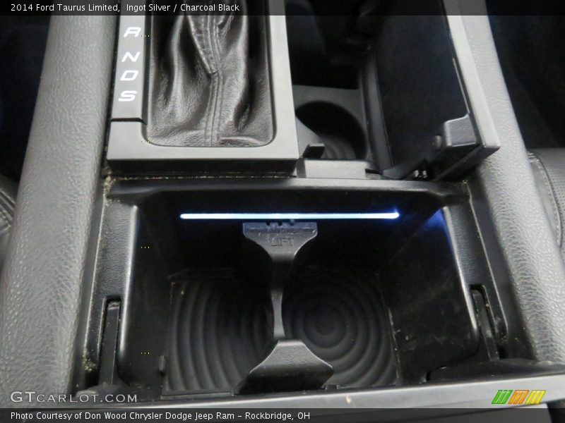 Ingot Silver / Charcoal Black 2014 Ford Taurus Limited