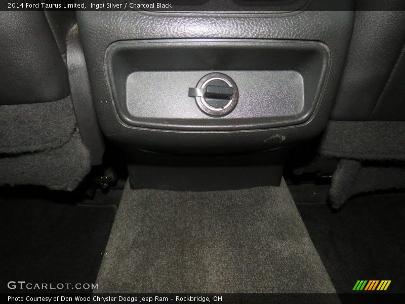 Ingot Silver / Charcoal Black 2014 Ford Taurus Limited