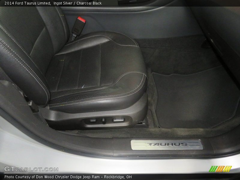 Ingot Silver / Charcoal Black 2014 Ford Taurus Limited