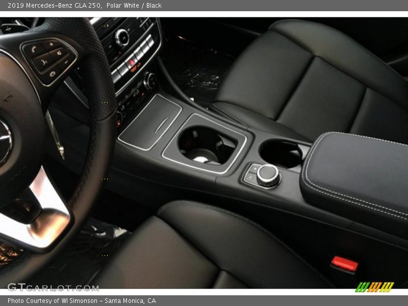Polar White / Black 2019 Mercedes-Benz GLA 250