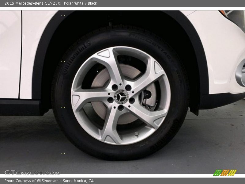 Polar White / Black 2019 Mercedes-Benz GLA 250
