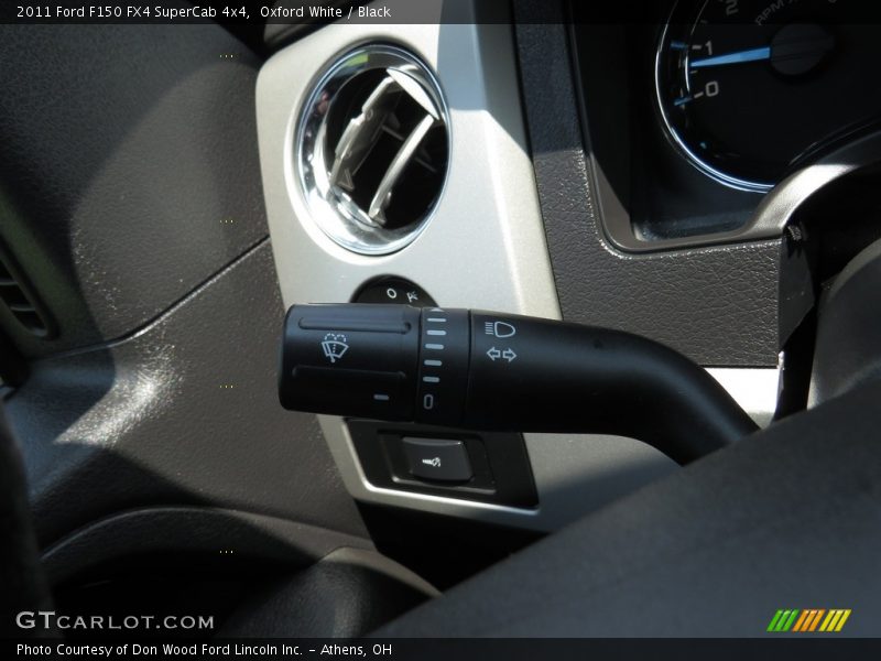 Oxford White / Black 2011 Ford F150 FX4 SuperCab 4x4