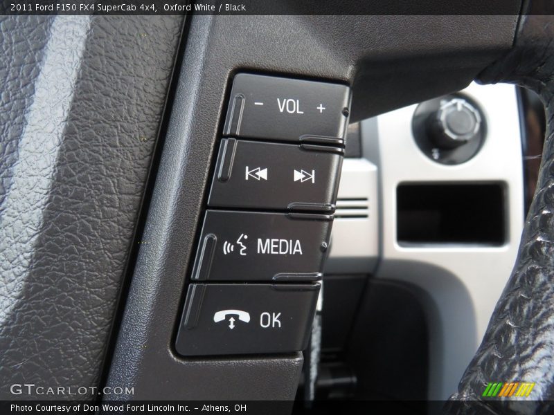 Oxford White / Black 2011 Ford F150 FX4 SuperCab 4x4